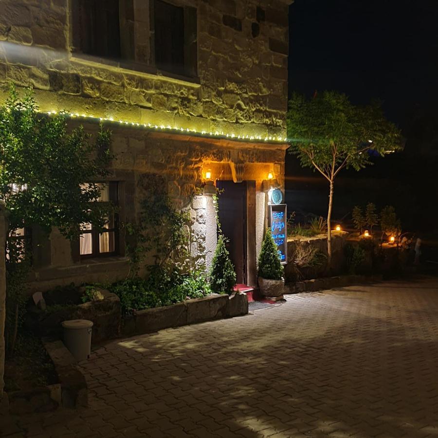 Emily Cave House Bed & Breakfast Goreme Exterior photo