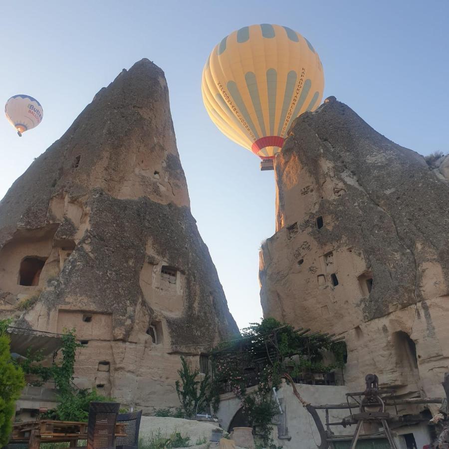 Emily Cave House Bed & Breakfast Goreme Exterior photo